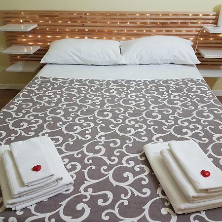 Rega Holiday House Наполи Екстериор снимка