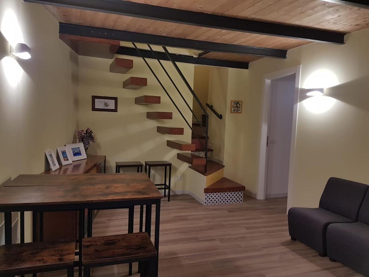 Rega Holiday House Наполи Екстериор снимка
