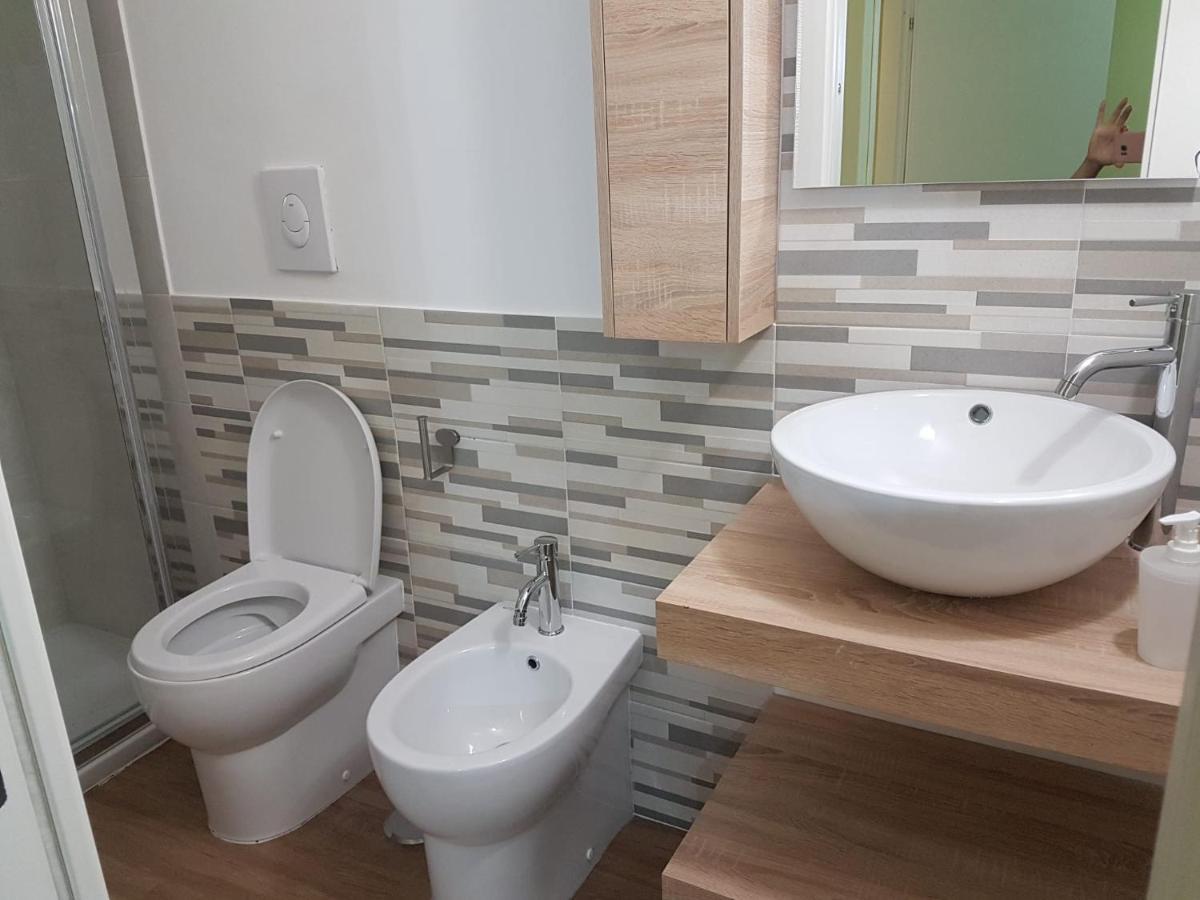 Rega Holiday House Наполи Екстериор снимка