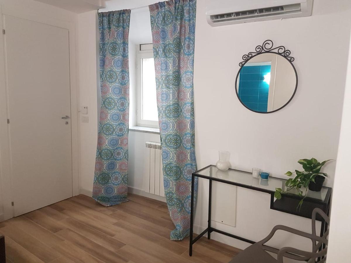 Rega Holiday House Наполи Екстериор снимка