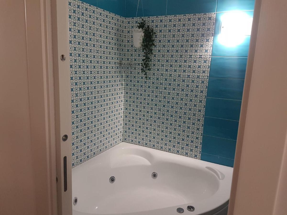 Rega Holiday House Наполи Екстериор снимка