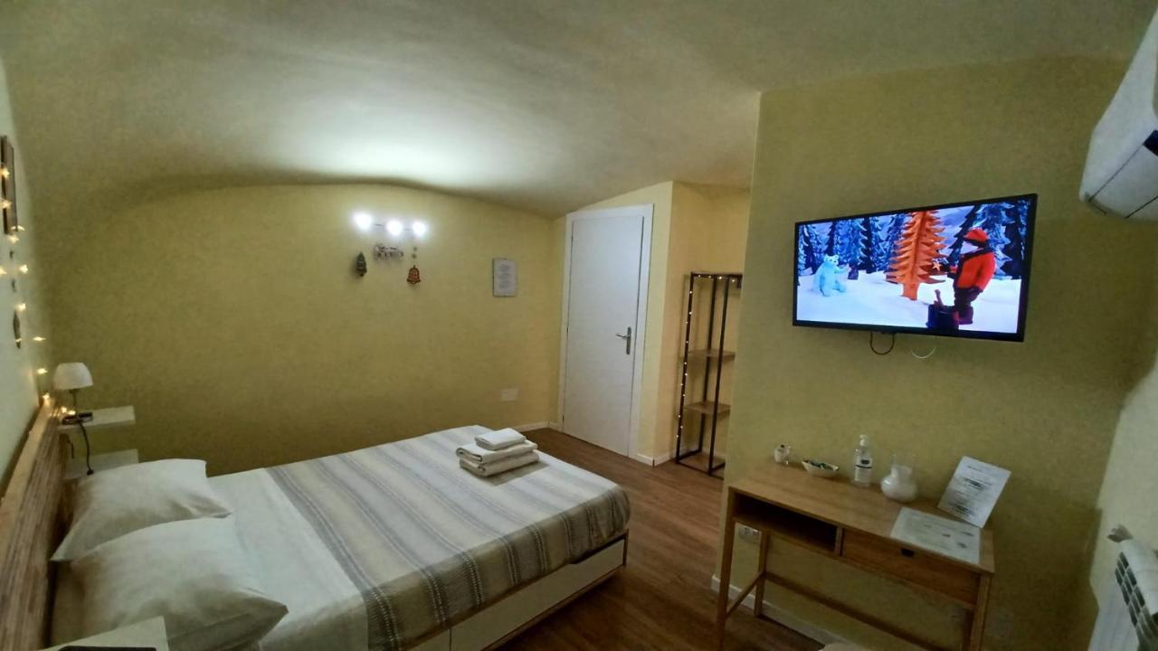 Rega Holiday House Наполи Екстериор снимка