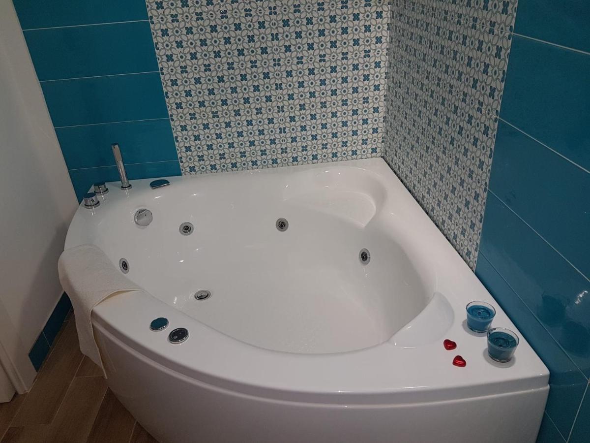 Rega Holiday House Наполи Екстериор снимка