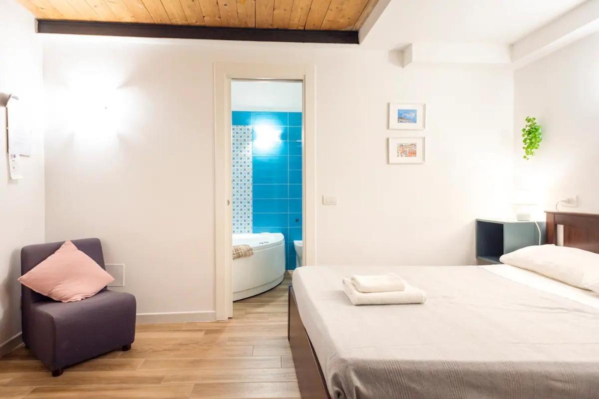 Rega Holiday House Наполи Екстериор снимка